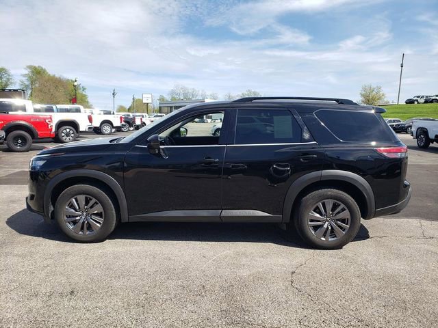 2024 Nissan Pathfinder SV photo 4