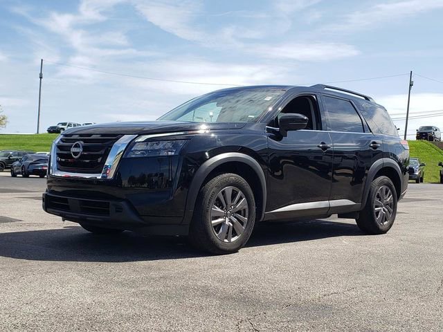 2024 Nissan Pathfinder SV photo 3