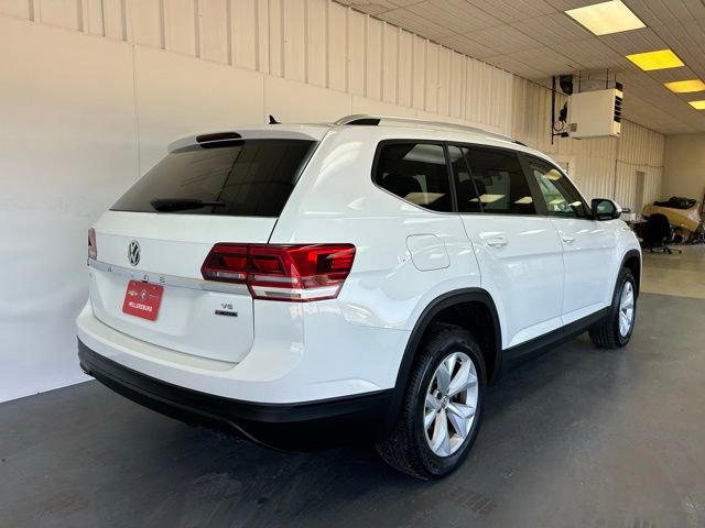 2018 Volkswagen Atlas V6 SE photo 2