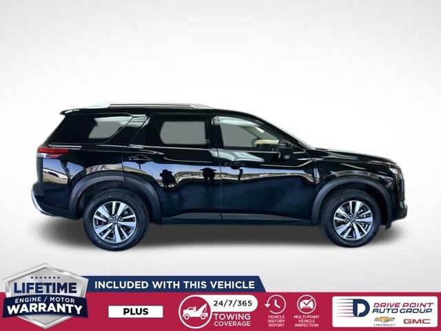 2025 Nissan Pathfinder SL photo 2