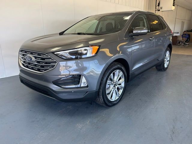 2024 Ford Edge Titanium photo 4