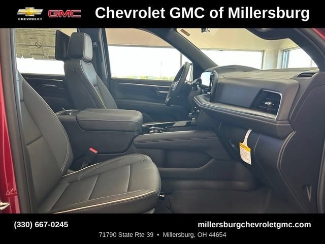 2026 Chevrolet Suburban Premier - Photo 32