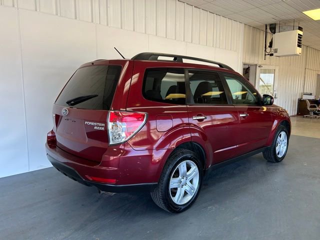 2010 Subaru Forester 2.5X Premium photo 3