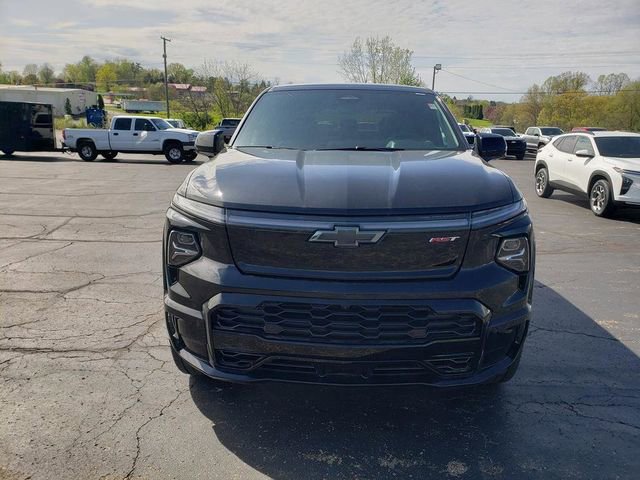 2025 Chevrolet Silverado EV RST photo 2