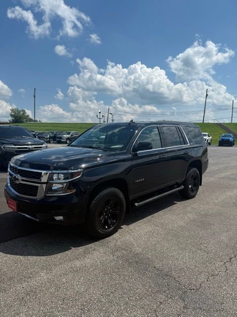 2018 Chevrolet Tahoe LT photo 3