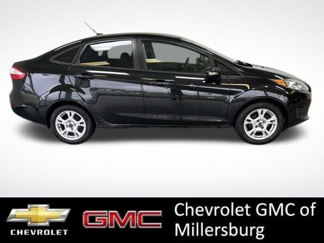 Used 2014 Ford Fiesta SE with VIN 3FADP4BJ1EM220154 for sale in Millersburg, OH