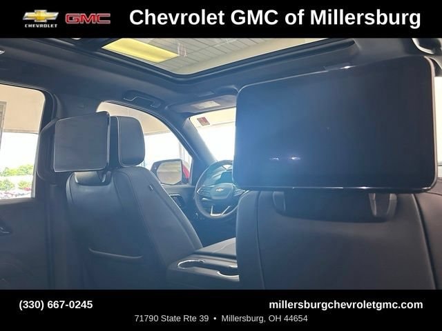 2026 Chevrolet Suburban Premier - Photo 37