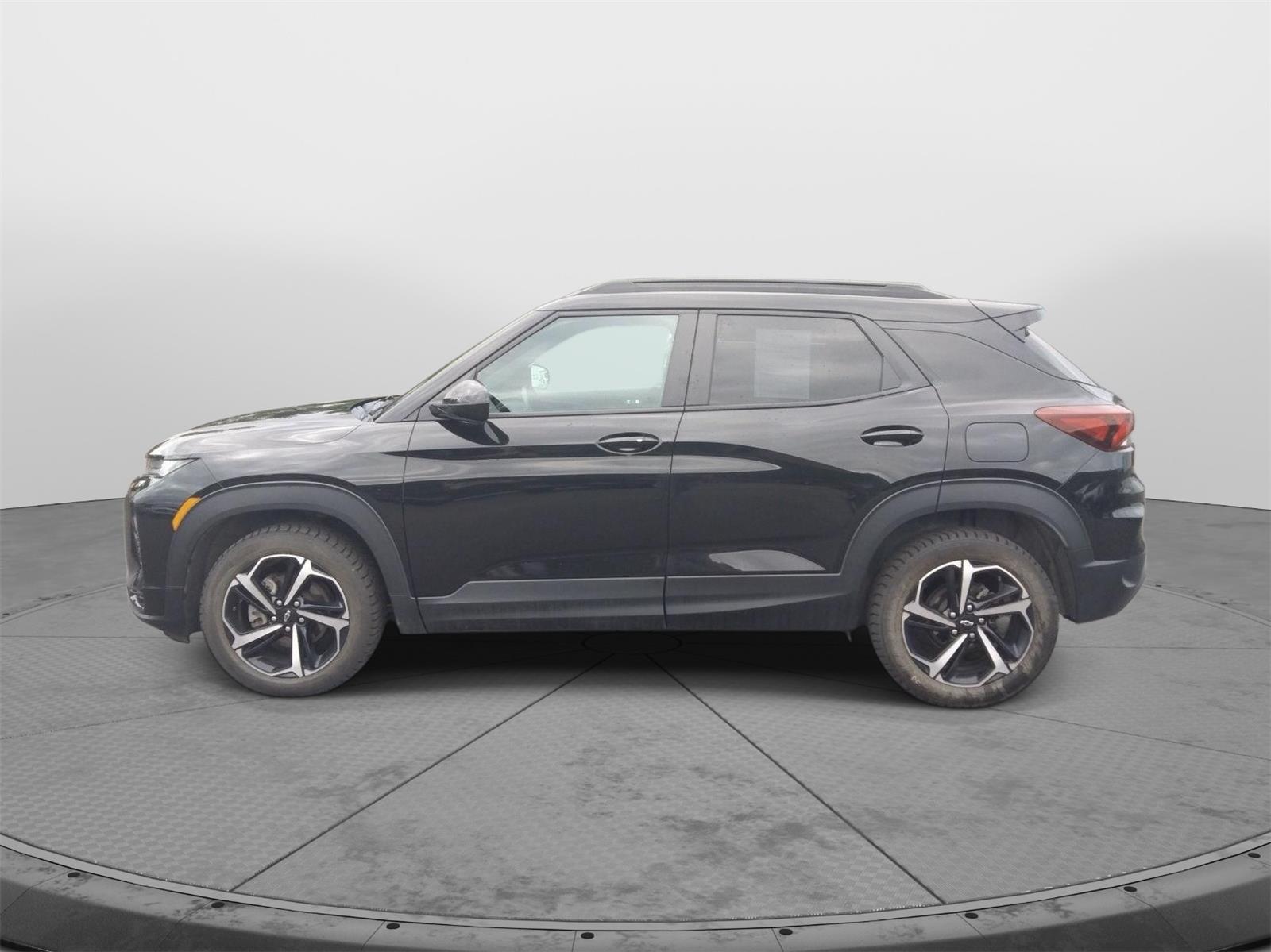 2022 Chevrolet Trailblazer RS photo 2