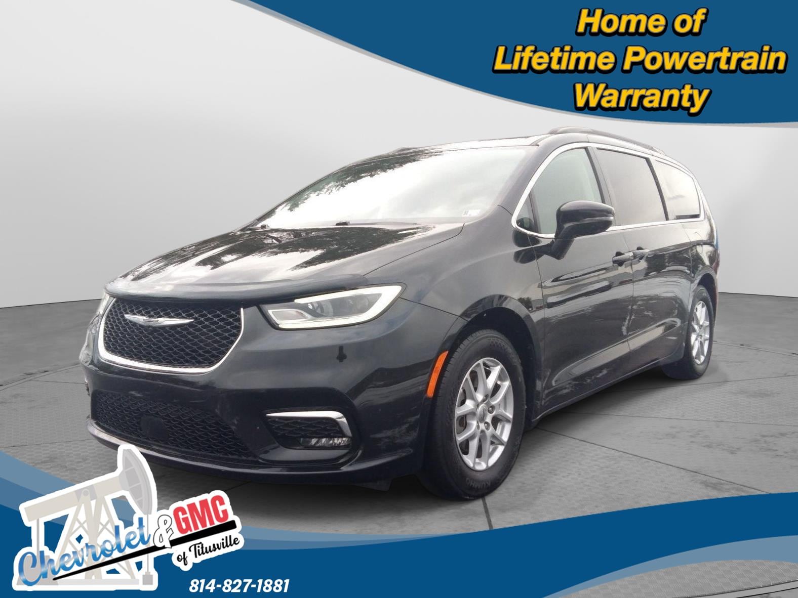 2022 Chrysler Pacifica Touring L's photo