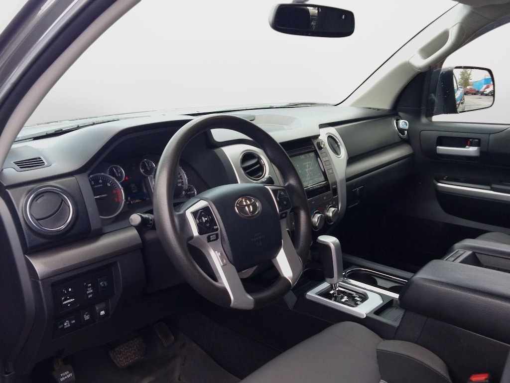 2016 Toyota Tundra SR5 photo 3