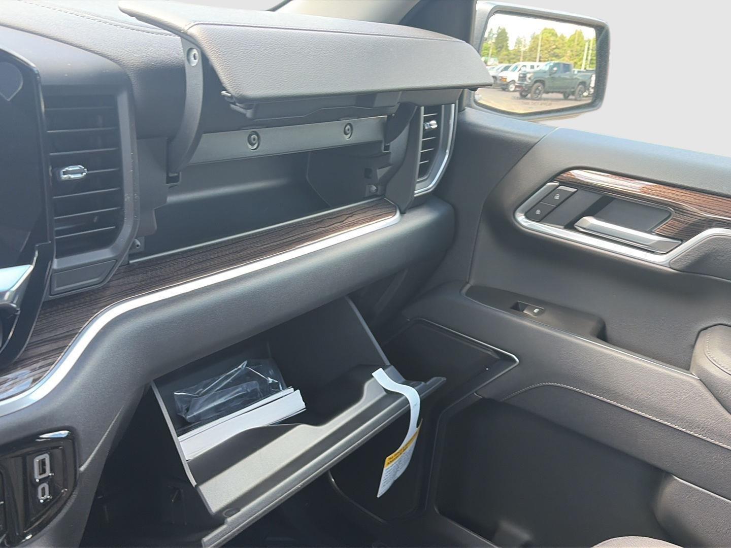 2026 Chevrolet Silverado 1500 LT - Photo 35