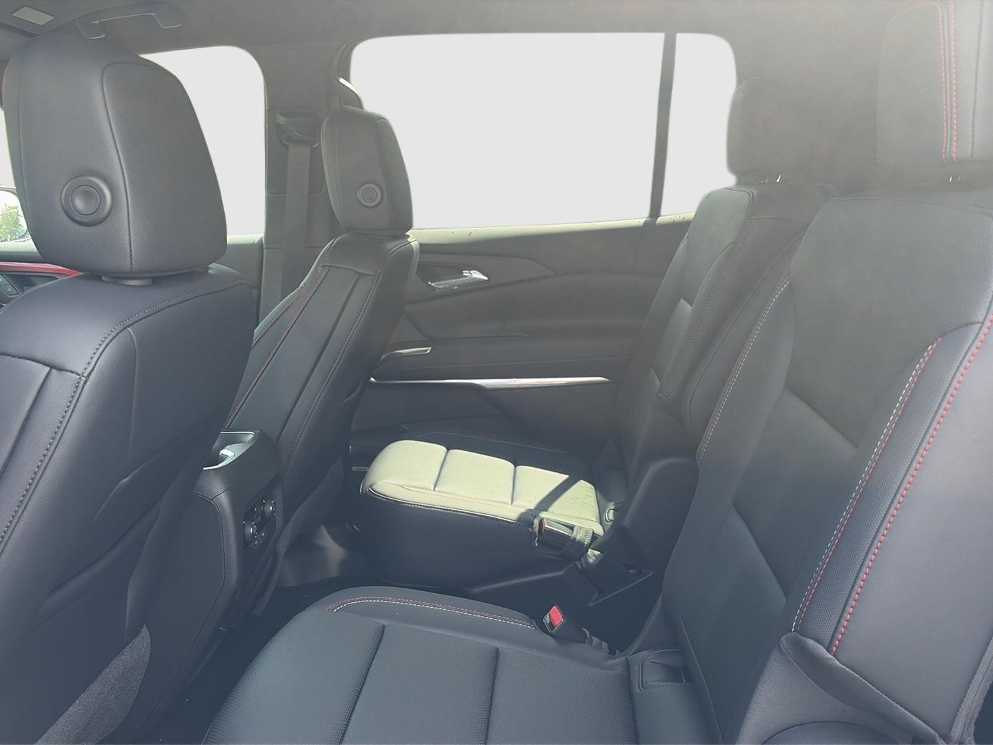 2026 Chevrolet Traverse Z71 - Photo 31