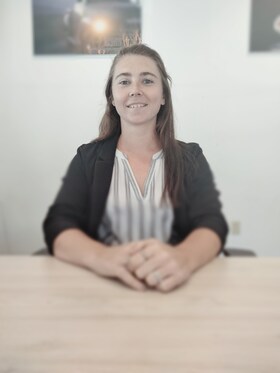 Staff member Nichol Denne from ID_e3184346c9d3