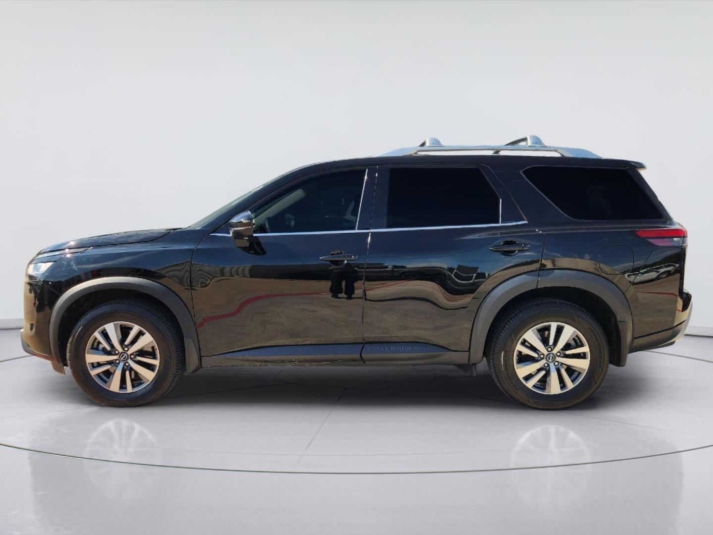 Certified 2024 Nissan Pathfinder SL SUV