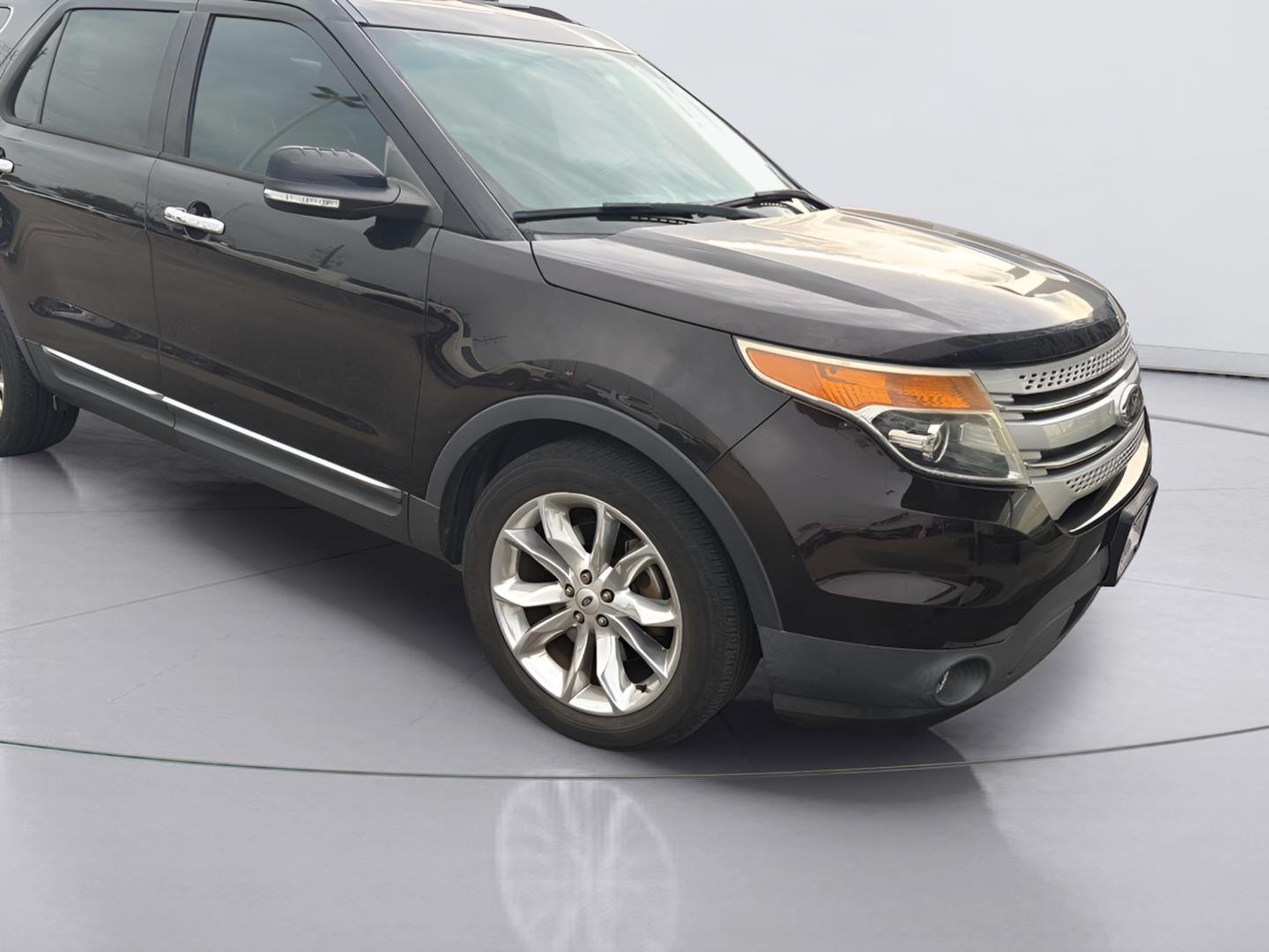 2014 Ford Explorer SUV 