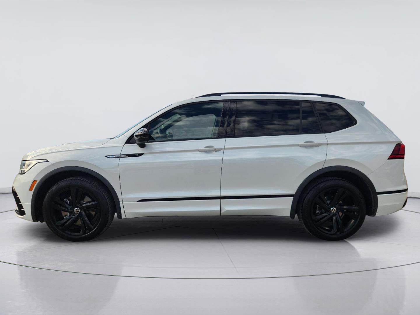 Certified 2024 Volkswagen Tiguan SE R-Line Black SUV