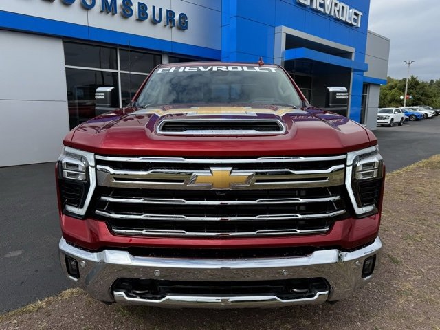2025 Chevrolet Silverado 2500HD LTZ photo 2
