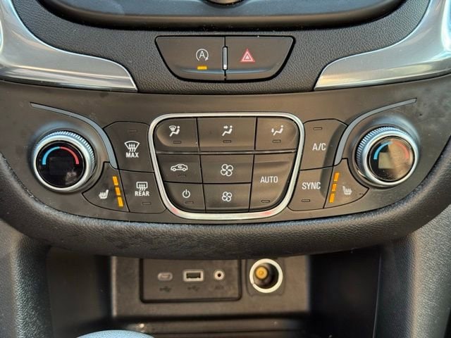 2023 Chevrolet Equinox LT - Photo 23