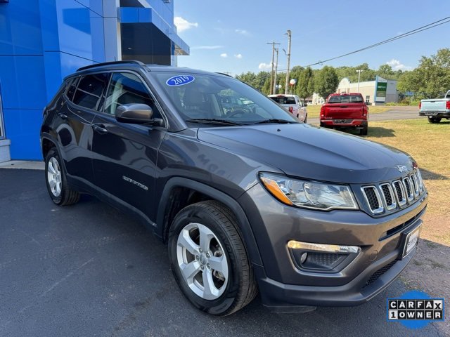 2019 Jeep Compass Latitude photo 3