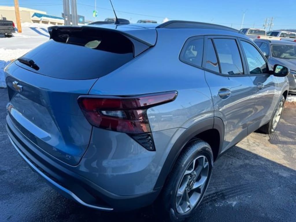 New 2026 Chevrolet Trax LT SUV
