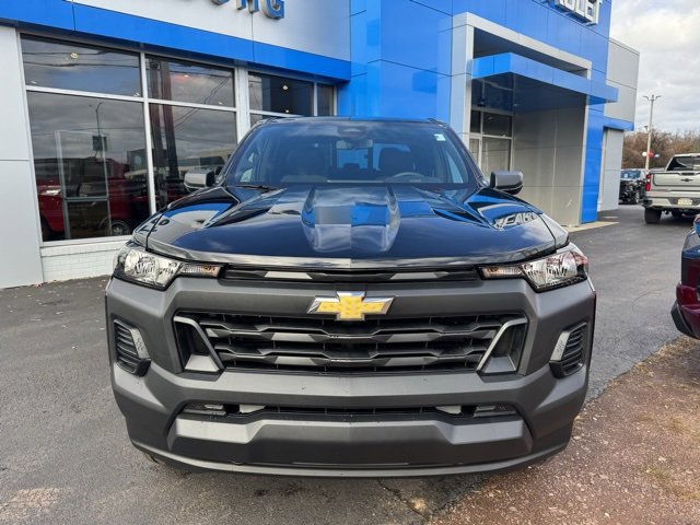 2026 Chevrolet Colorado Work Truck photo 2