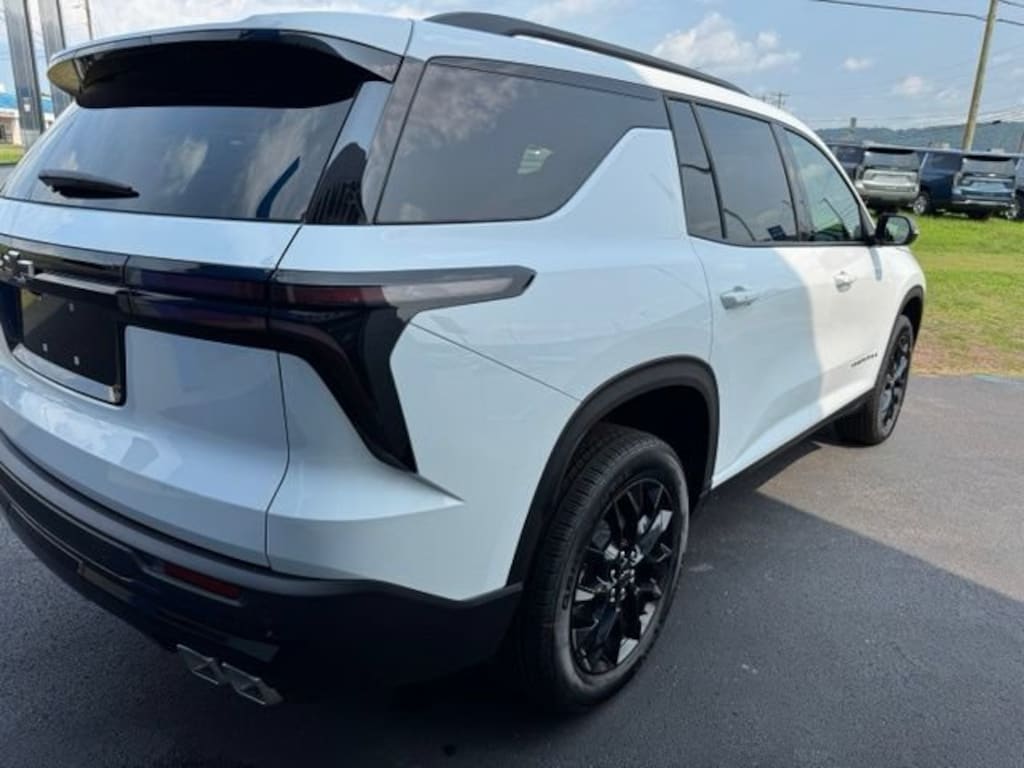 New 2026 Chevrolet Traverse LT SUV