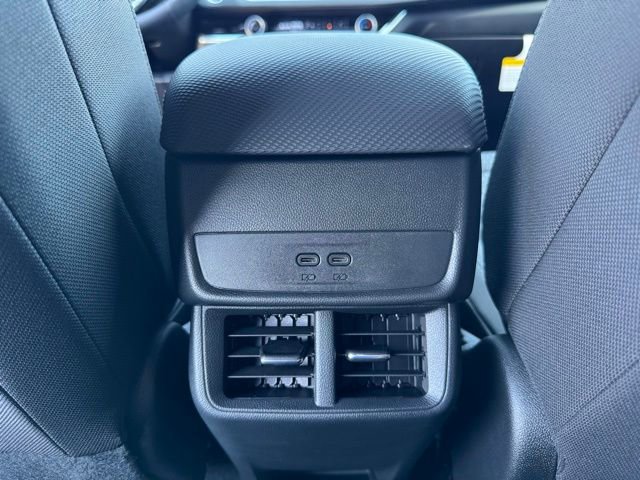 2026 Chevrolet Equinox LT - Photo 11