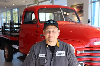 Staff member JEREMY from ID_188c687a494a