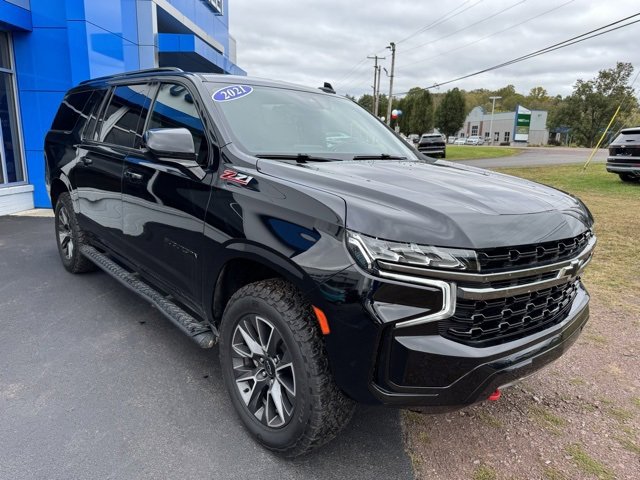 2021 Chevrolet Suburban Z71 photo 3