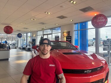 Staff member Tyler from ID_6b42bcd4a06c