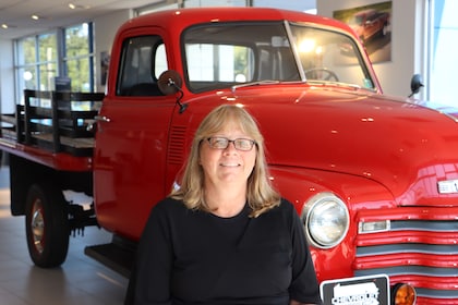 Staff member DIANE from ID_164e53cdc1eb