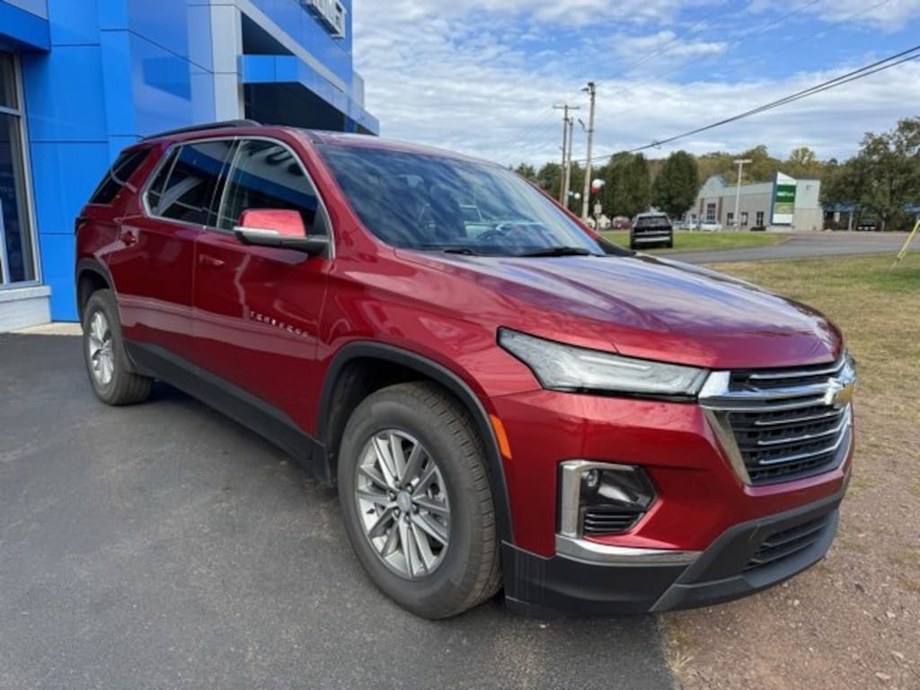 Used 2023 Chevrolet Traverse LT Cloth SUV