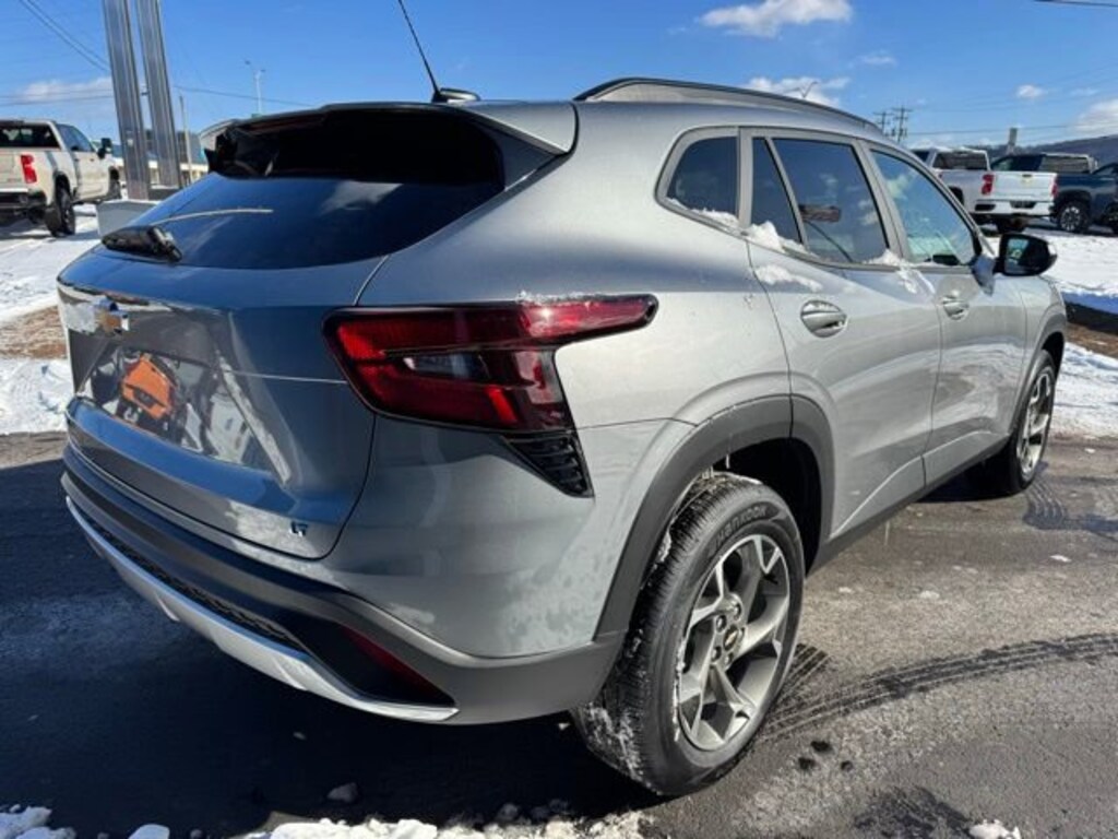 New 2026 Chevrolet Trax LT SUV