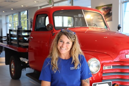 Staff member JENN from ID_188c687a494a