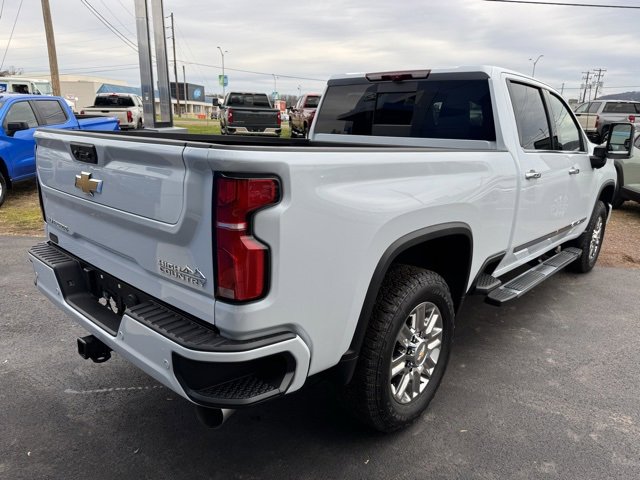 2026 Chevrolet Silverado 2500HD High Country photo 3