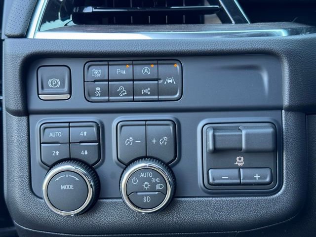 2026 Chevrolet Suburban Premier - Photo 26