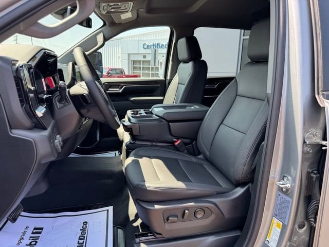 2025 Chevrolet Silverado 2500 HD LT - Photo 11