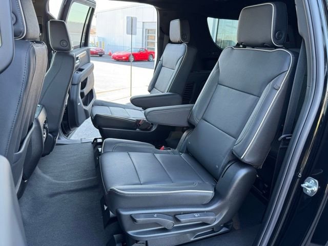 2026 Chevrolet Suburban Premier - Photo 19