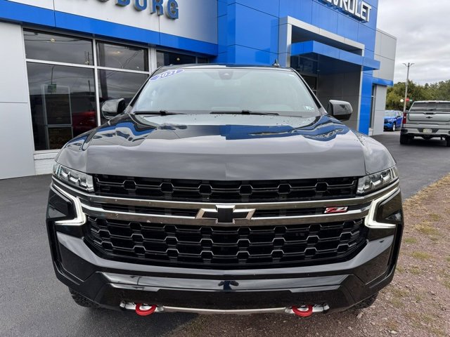 2021 Chevrolet Suburban Z71 photo 2