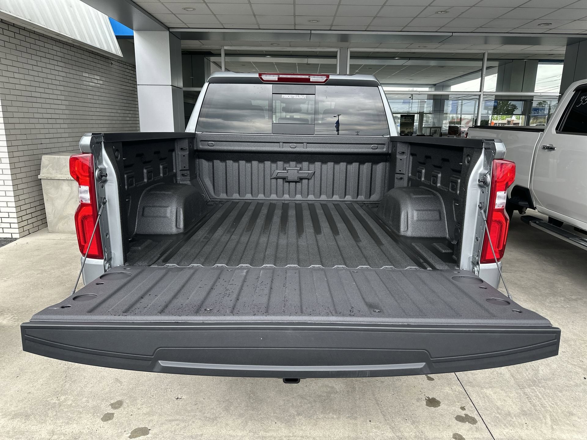 2026 Chevrolet Silverado 1500 LTZ - Photo 35