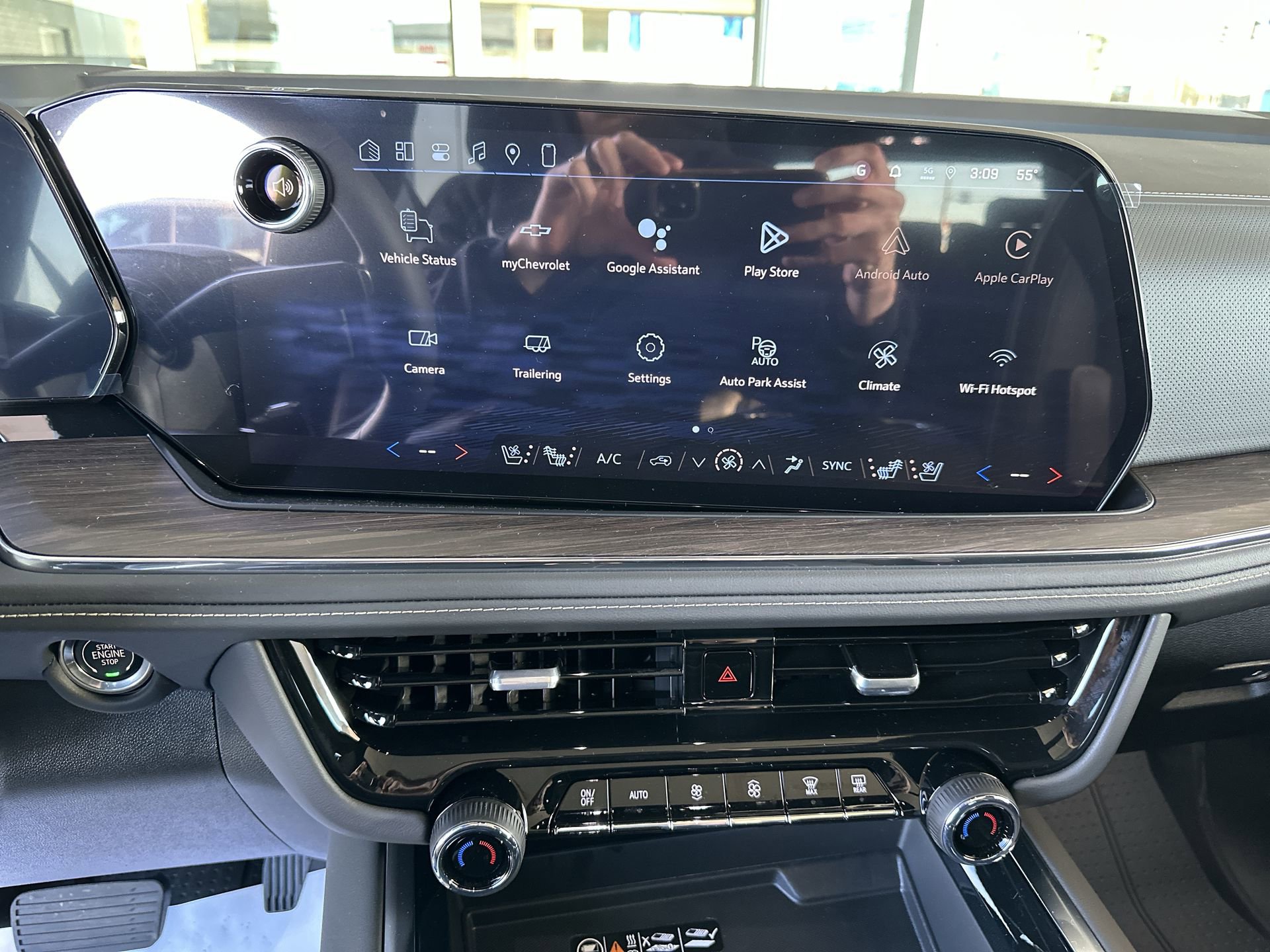 2026 Chevrolet Tahoe Premier - Photo 13