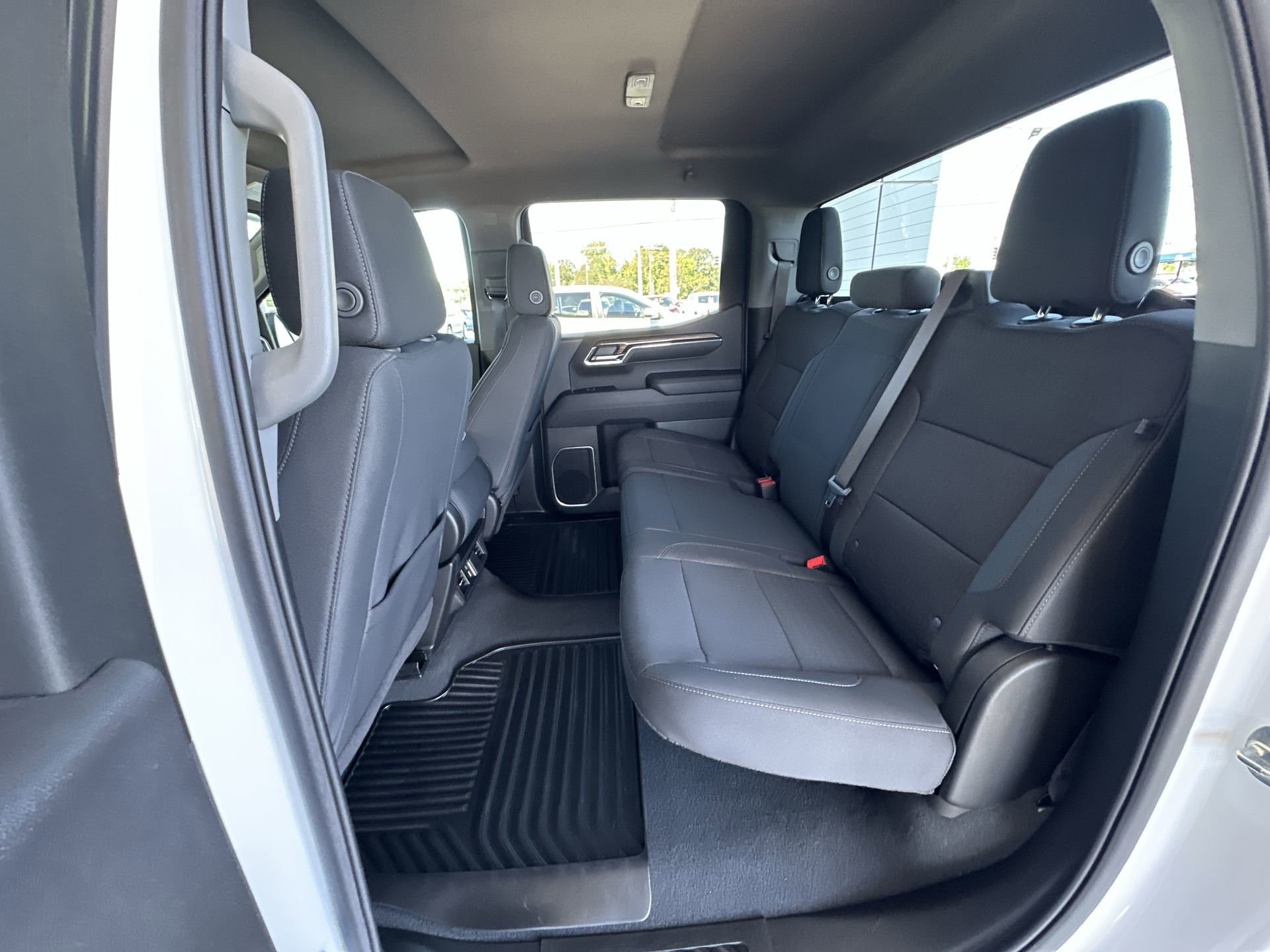 2024 Chevrolet Silverado 1500 RST - Photo 25