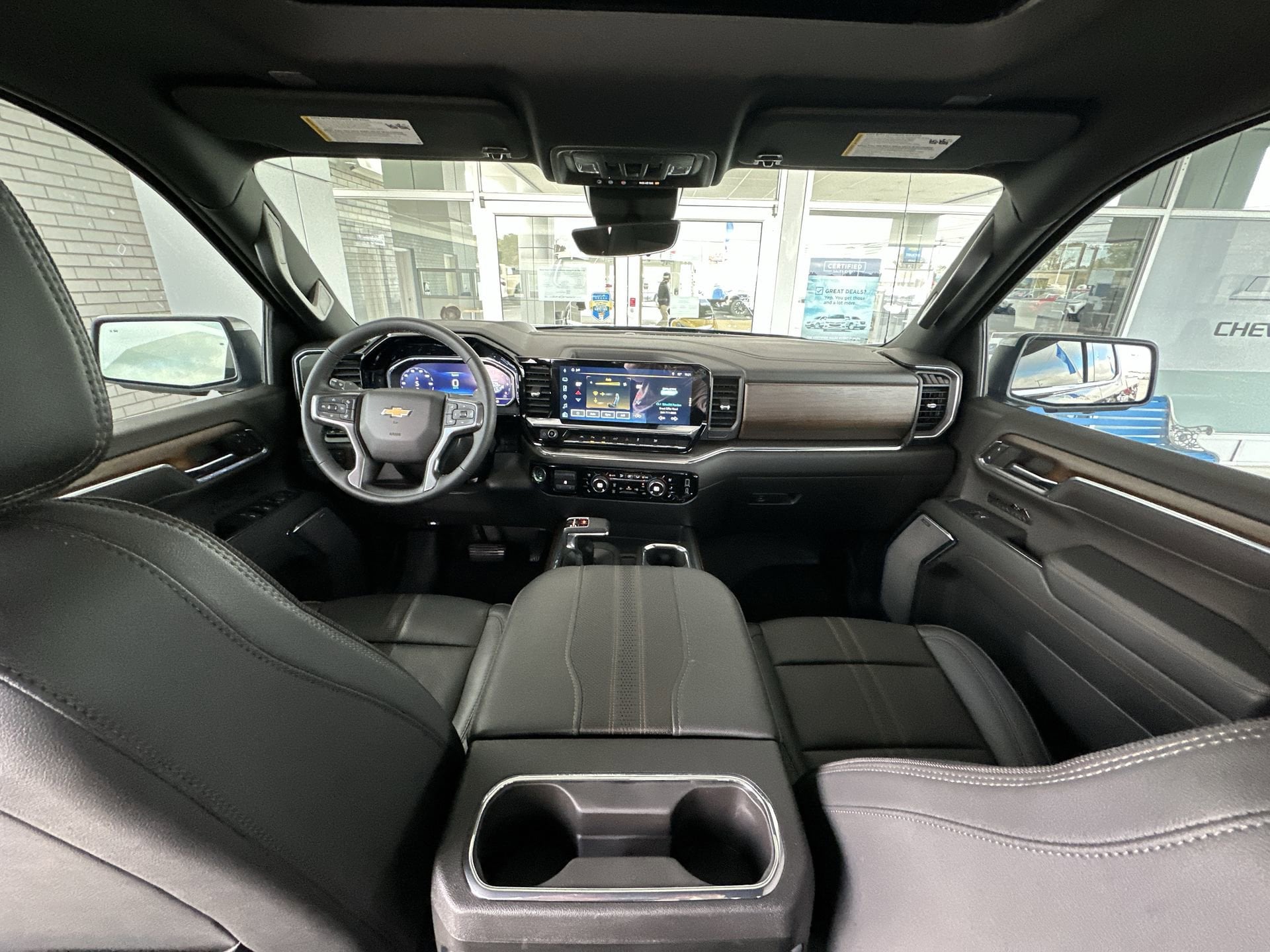 2023 Chevrolet Silverado 1500 High Country - Photo 21