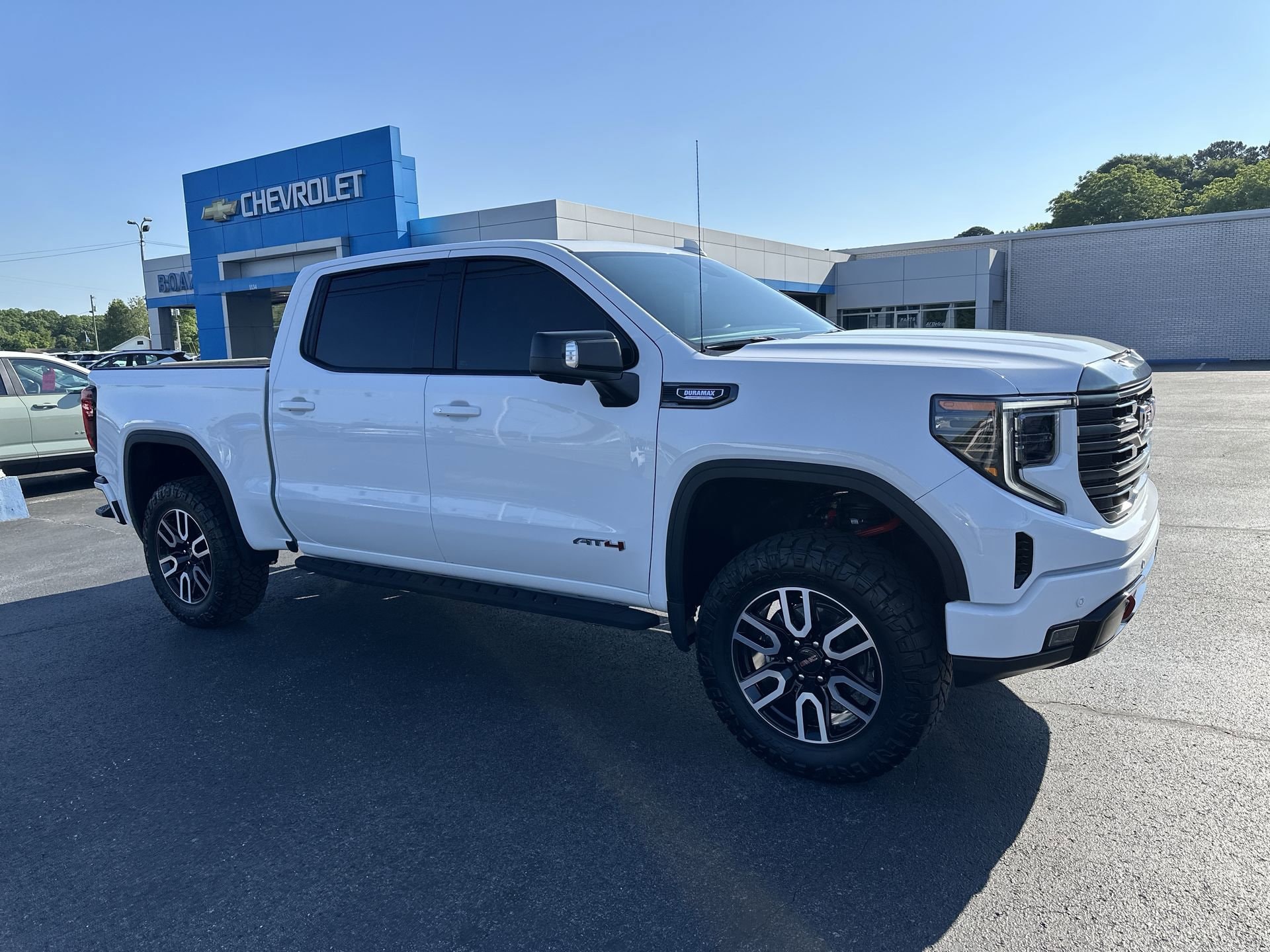2024 GMC Sierra 4WD Crew Cab Short Box AT4's photo