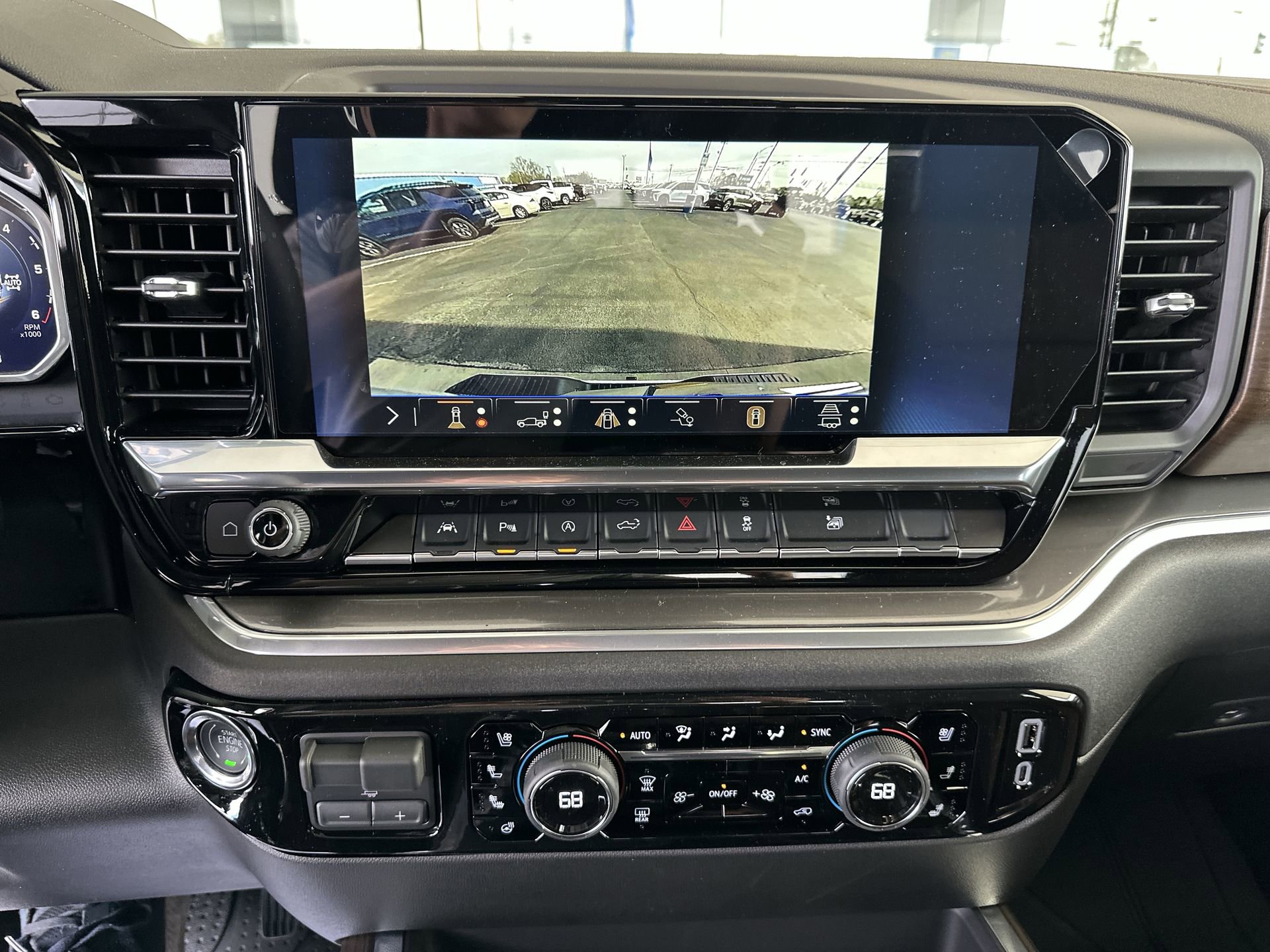 2026 Chevrolet Silverado 1500 High Country - Photo 15