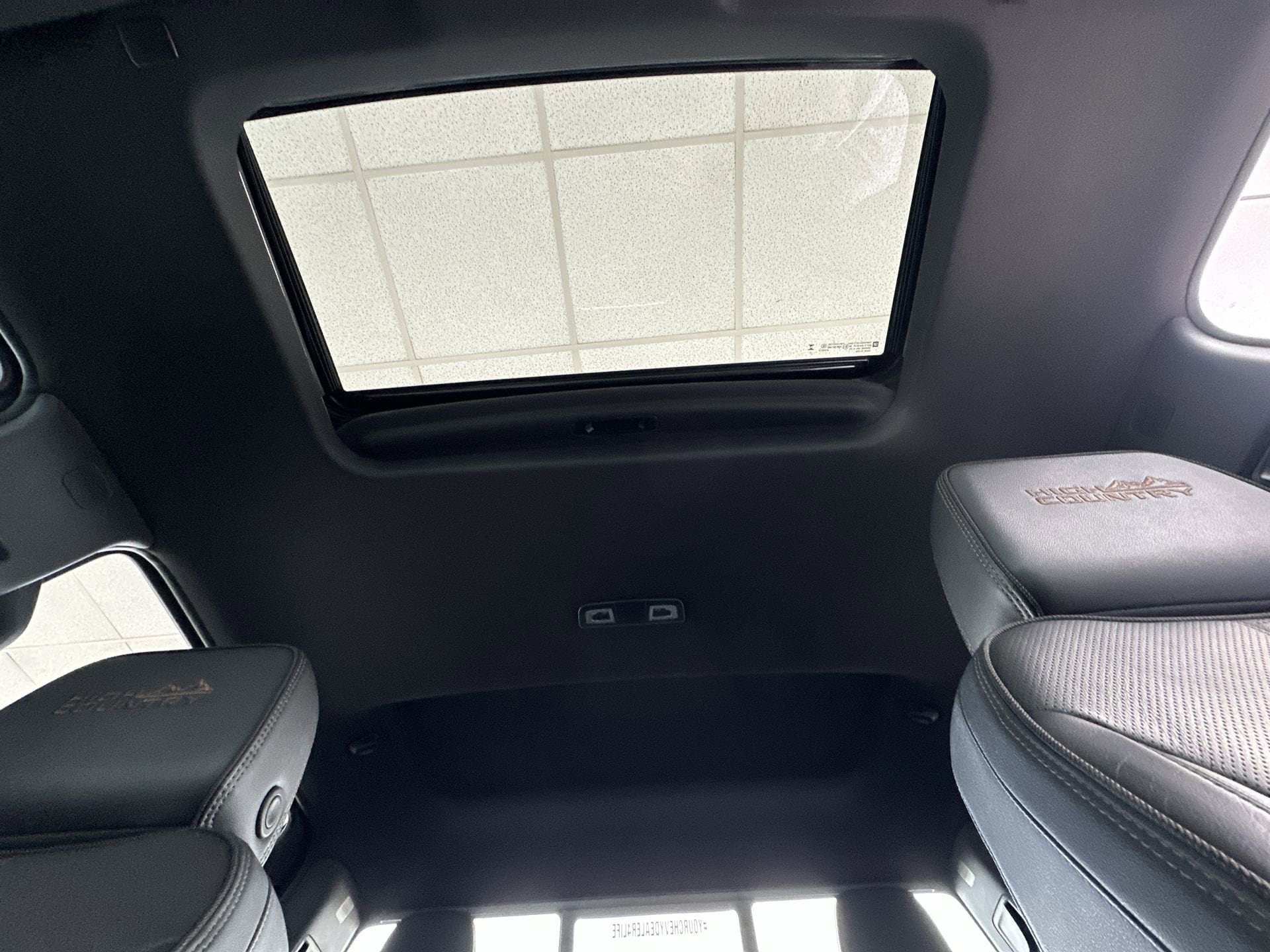 2023 Chevrolet Silverado 1500 High Country - Photo 19