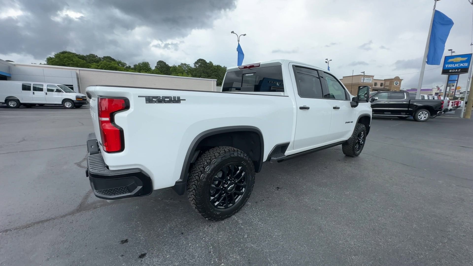 2026 Chevrolet Silverado 2500 HD LTZ - Photo 8