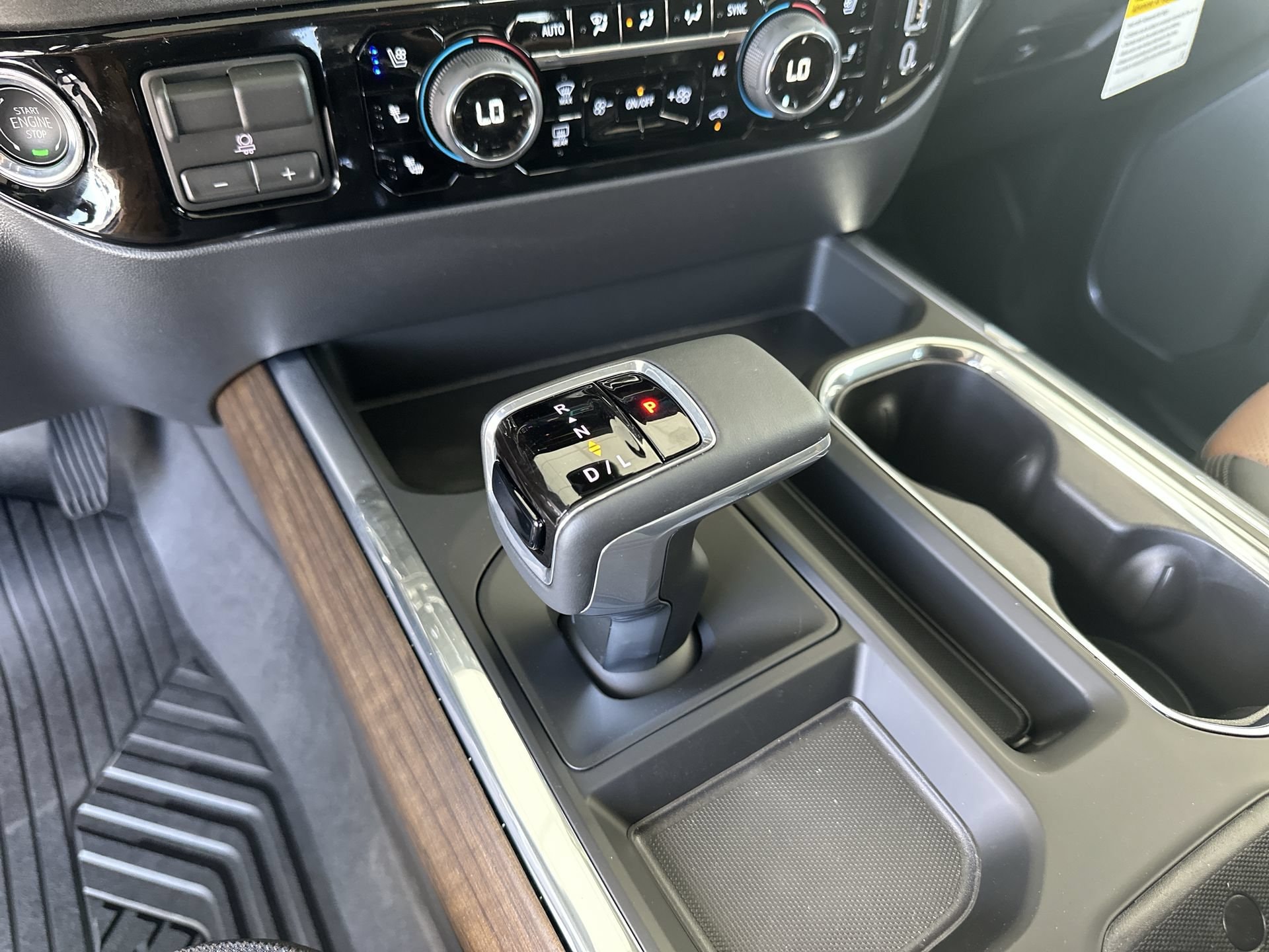 2026 Chevrolet Silverado 1500 High Country - Photo 16