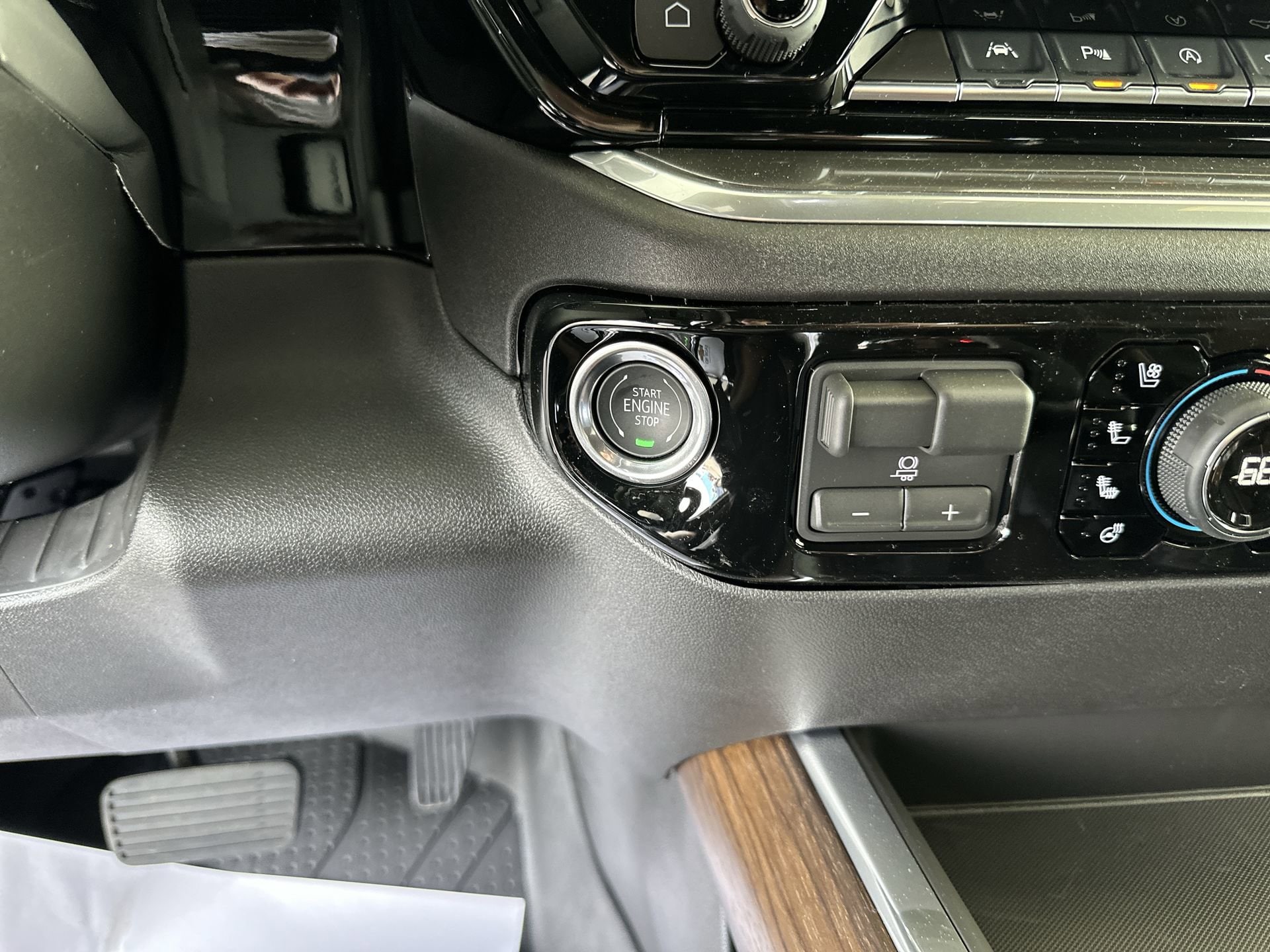 2026 Chevrolet Silverado 1500 High Country - Photo 17