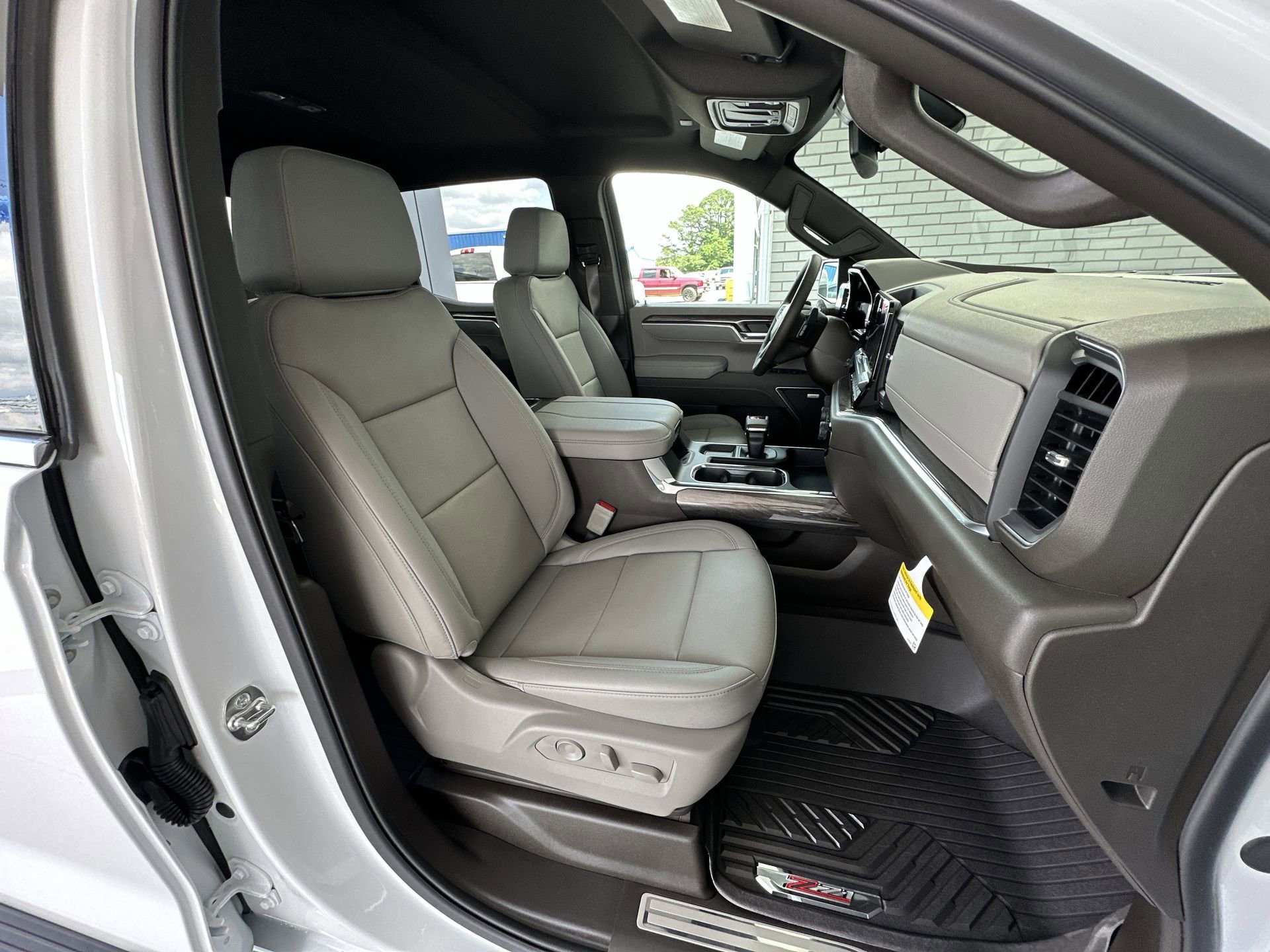 2026 Chevrolet Silverado 1500 LTZ - Photo 27